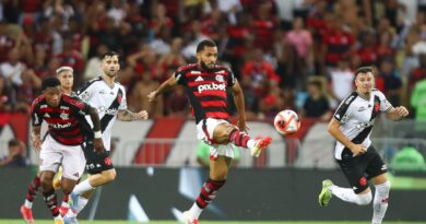 Flamengo repete a dose, vence o Vasco mais uma vez e vai à final do Carioca